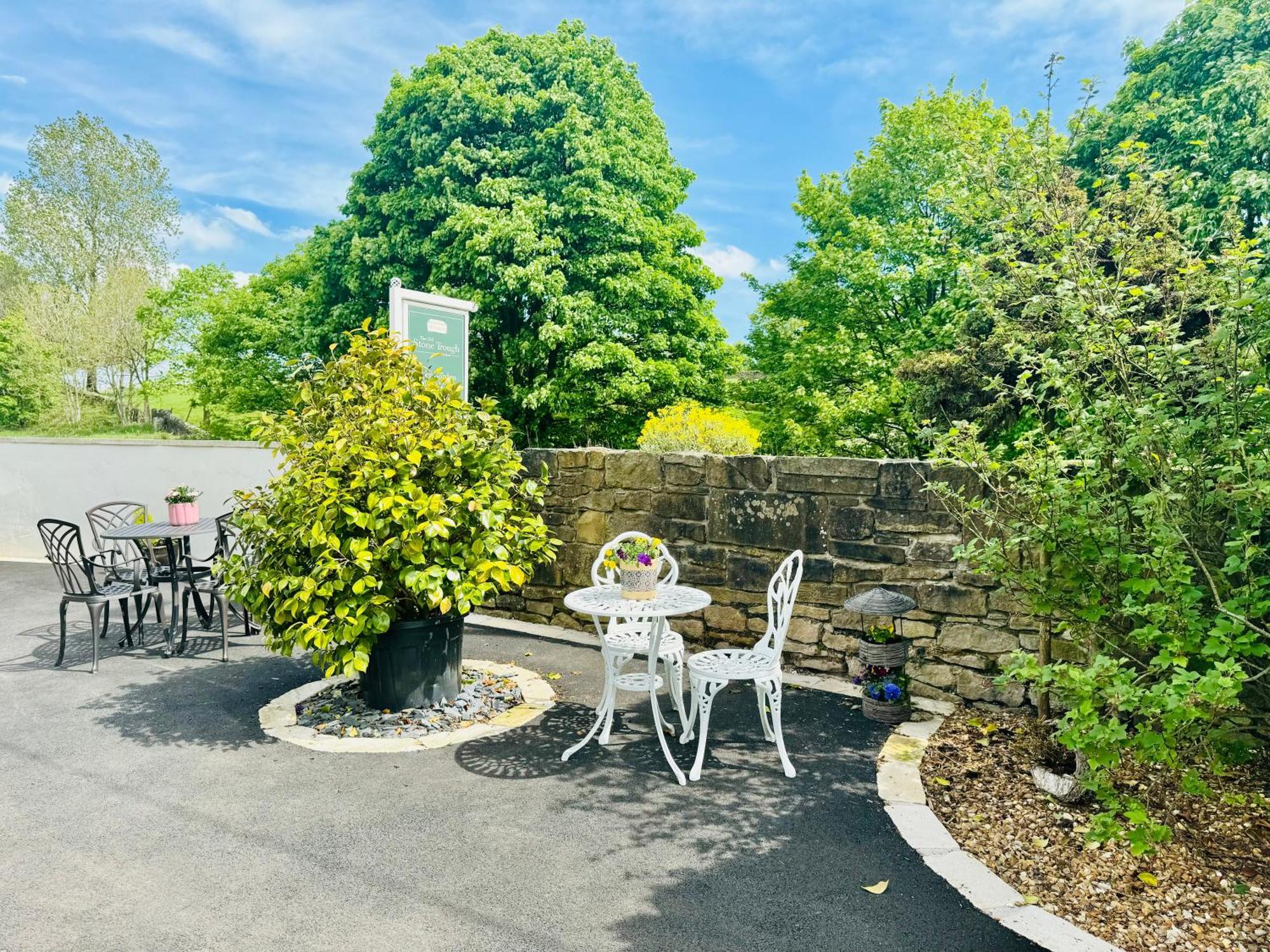 The Old Stone Trough Country Hotel Kelbrook 외부 사진